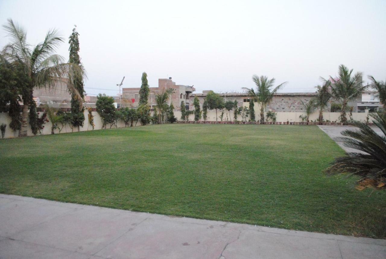 Geetco Hotel Jalor Exterior photo