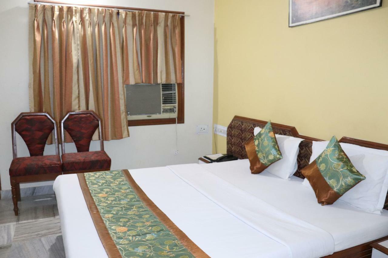 Geetco Hotel Jalor Exterior photo