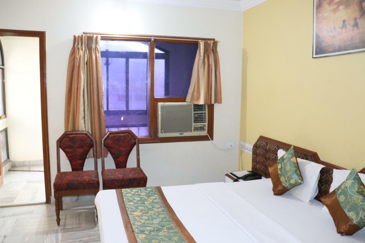 Geetco Hotel Jalor Exterior photo